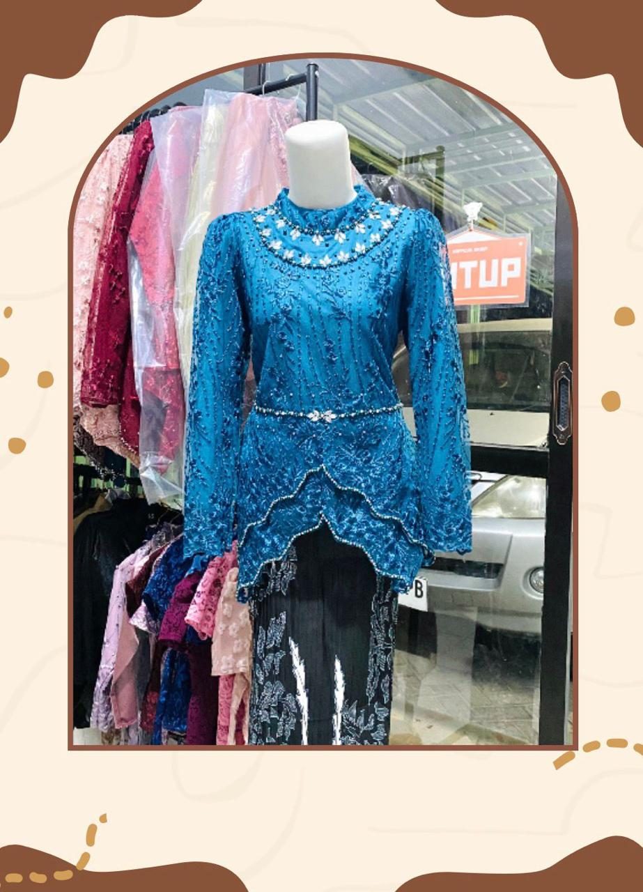 Kebaya Wisuda 003